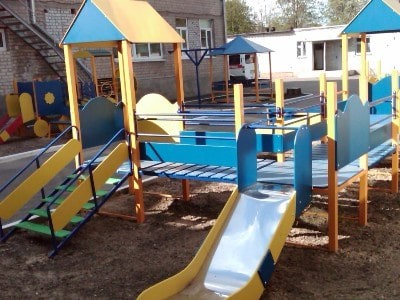 Дитячі майданчики для дітей з обмеженими можливостями